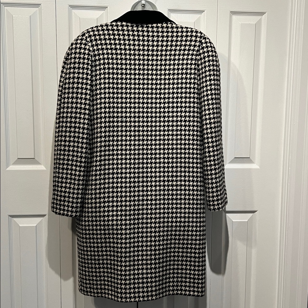 The Limited Wool Black/White Houndstooth Double Breasted Lined Coat Size 10 - Picture 6 of 13